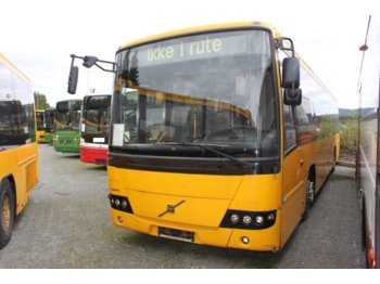 Podmiejski autobus Volvo B12BLE Carrus 8700L: zdjęcie 1