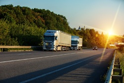 Zakaz wyprzedzania dla ciężarówek w Polsce