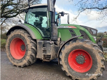 Ciągnik rolniczy FENDT 724 Vario