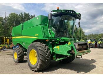 Kombajn zbożowy JOHN DEERE S670