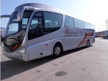 Turystyczny autobus Scania 420: zdjęcie 1