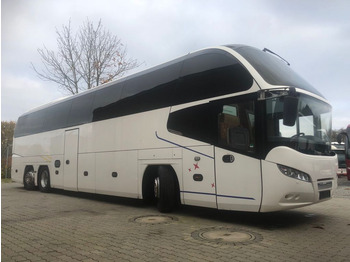 Turystyczny autobus NEOPLAN