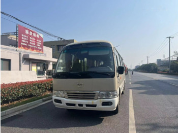 Turystyczny autobus TOYOTA