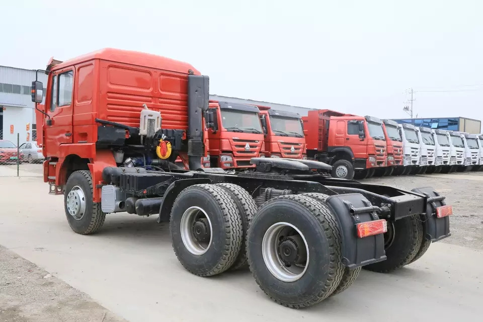 Ciągnik siodłowy Shacman 6x4 drive 10 wheels tractor truck China used rig: zdjęcie 4