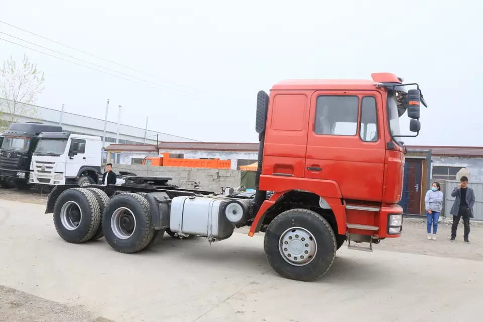 Ciągnik siodłowy Shacman 6x4 drive 10 wheels tractor truck China used rig: zdjęcie 6