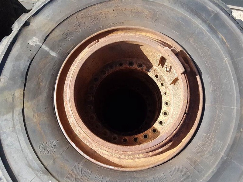 Opony i felgi do Maszyn budowlanych Case 921C-Michelin 26.5R25-Tire/Reifen/Band: zdjęcie 6