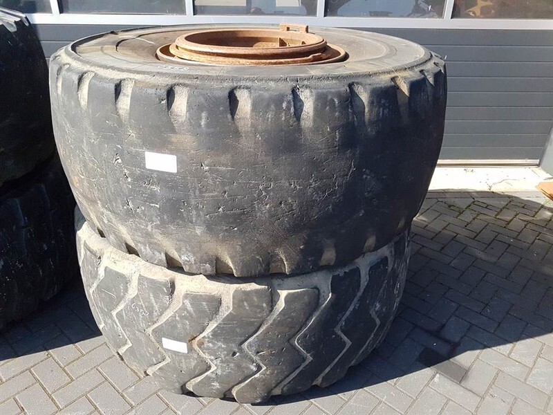 Opony i felgi do Maszyn budowlanych Case 921C-Michelin 26.5R25-Tire/Reifen/Band: zdjęcie 4