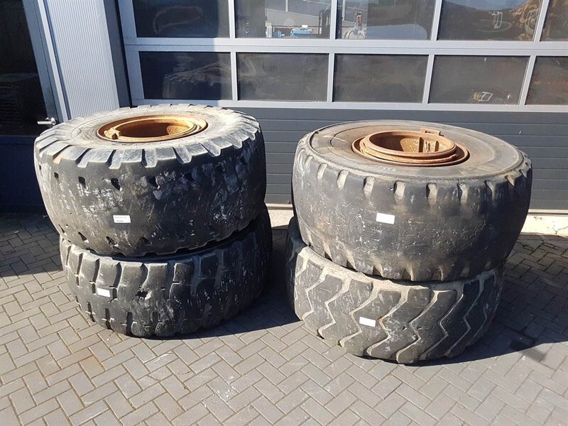 Opony i felgi do Maszyn budowlanych Case 921C-Michelin 26.5R25-Tire/Reifen/Band: zdjęcie 3