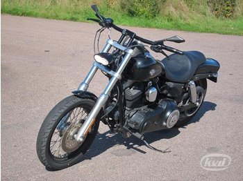 Harley-Davidson FXDB Dyna Street Bob Motorcykel (76hk)  - Motocykl
