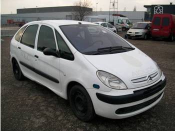 Citroen MPV, fabr.CITROEN, type PICASSO, 2.0 HDI, eerste inschrijving 01-01-2006, km-stand 122.000, chassisnr VF7CHRHYB39999468, AIRCO, alle documenten aanwezig - Samochód osobowy