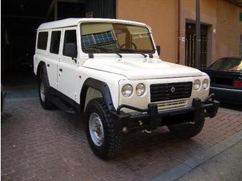 LAND-ROVER 110 2.5 TD5 Chasis Cabina E Defender - Samochód osobowy