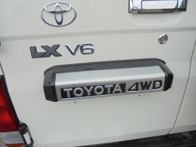 Samochód osobowy Toyota Land Cruiser NEW UNUSED LX V6: zdjęcie 11