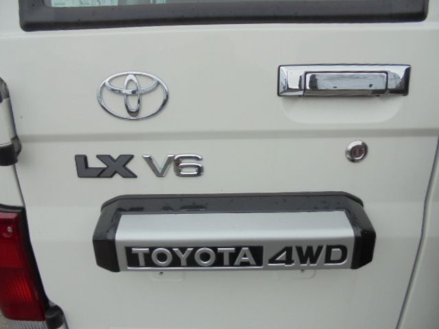 Nowy Samochód osobowy Toyota Land Cruiser NEW UNUSED LX V6: zdjęcie 9