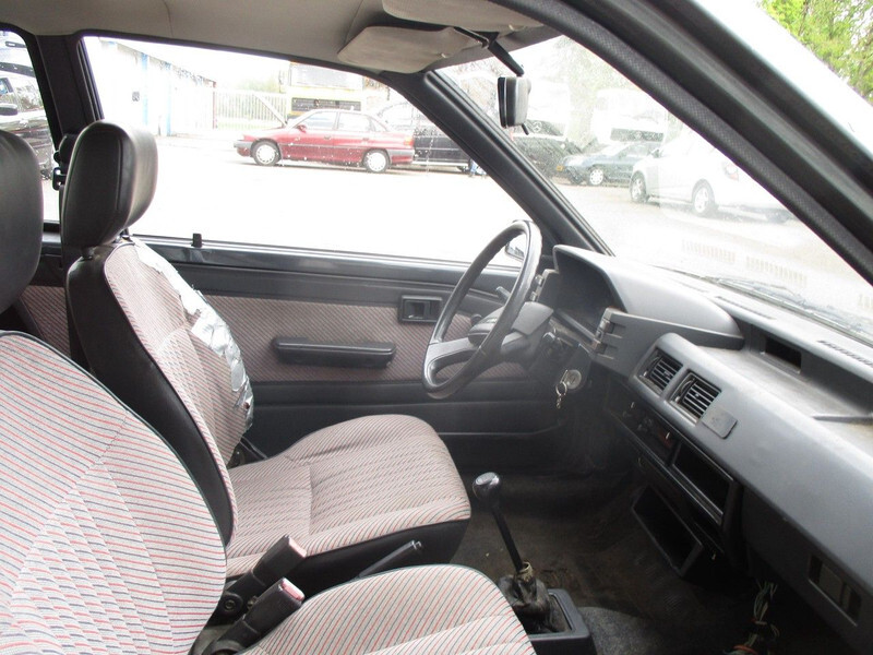 Samochód osobowy Toyota Starlet 1.0 XL 12 Valve: zdjęcie 12