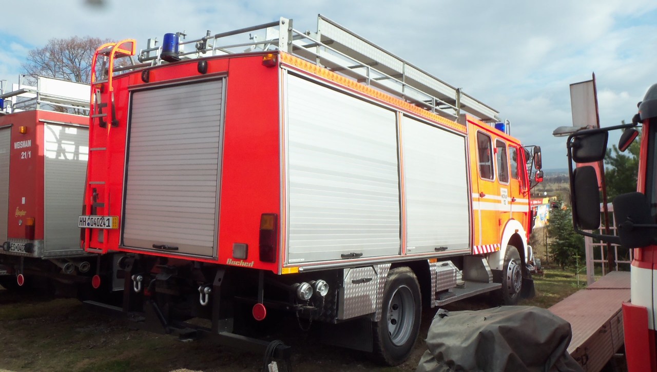 Samochód pożarniczy MERCEDES-BENZ 1019,: zdjęcie 9