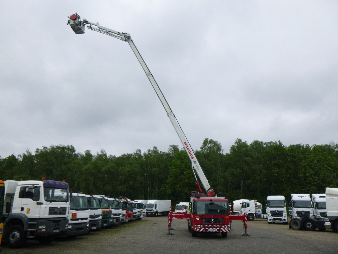 Samochód pożarniczy Mercedes Econic 6x2 RHD Magirus ALP325 fire truck: zdjęcie 11