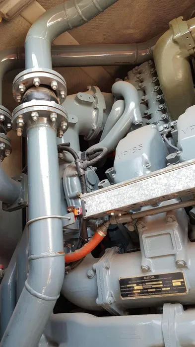 Generator budowlany Agregat Prądotwórczy na Angielskim silniku PAXMAN 3400 KM VP185 . 12 cylindrów .: zdjęcie 3