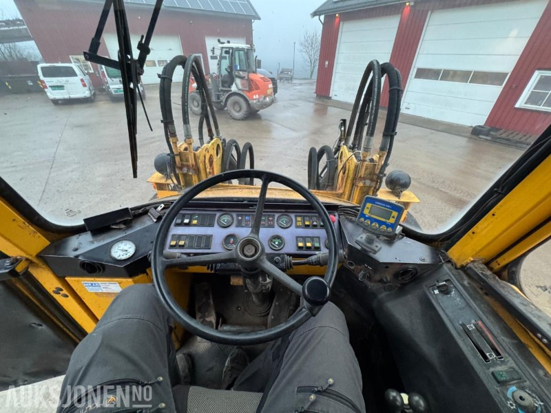 Ładowarka kołowa 1988 VOLVO BM L30 HJULLASTER, SENTRALSMØRING, VEKTSYSTEM