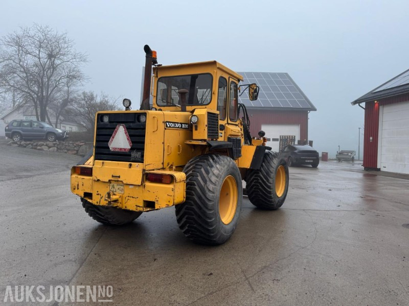 Ładowarka kołowa 1988 VOLVO BM L30 HJULLASTER, SENTRALSMØRING, VEKTSYSTEM