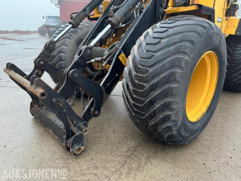 Ładowarka kołowa 1988 VOLVO BM L30 HJULLASTER, SENTRALSMØRING, VEKTSYSTEM