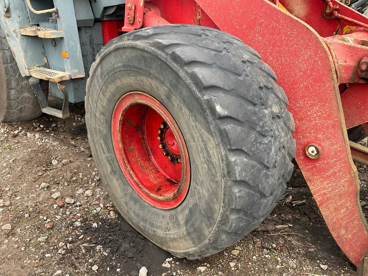 Ładowarka kołowa 1996 KOMATSU WH320-3H WHEEL LOADER