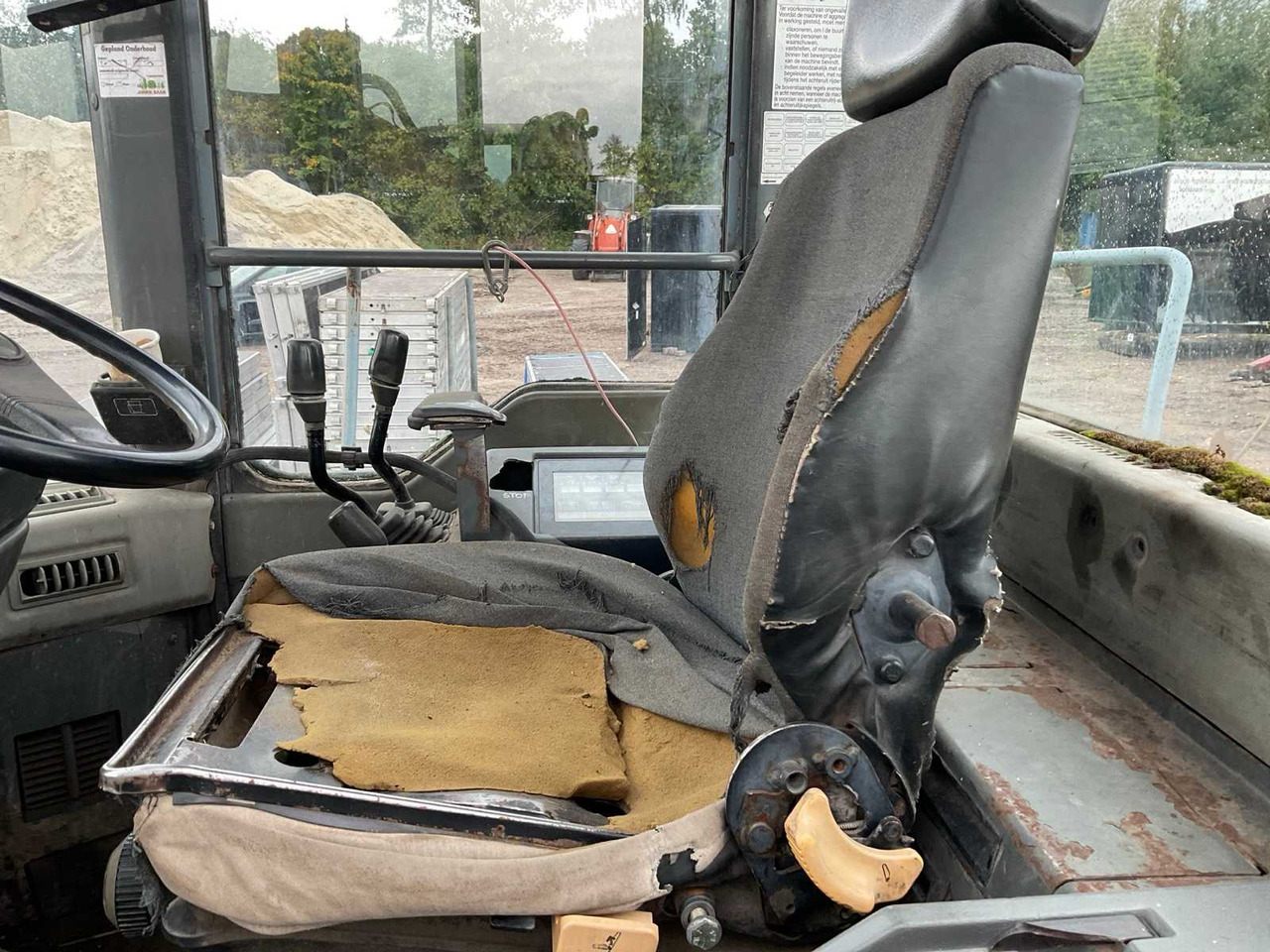 Ładowarka kołowa 1996 KOMATSU WH320-3H WHEEL LOADER