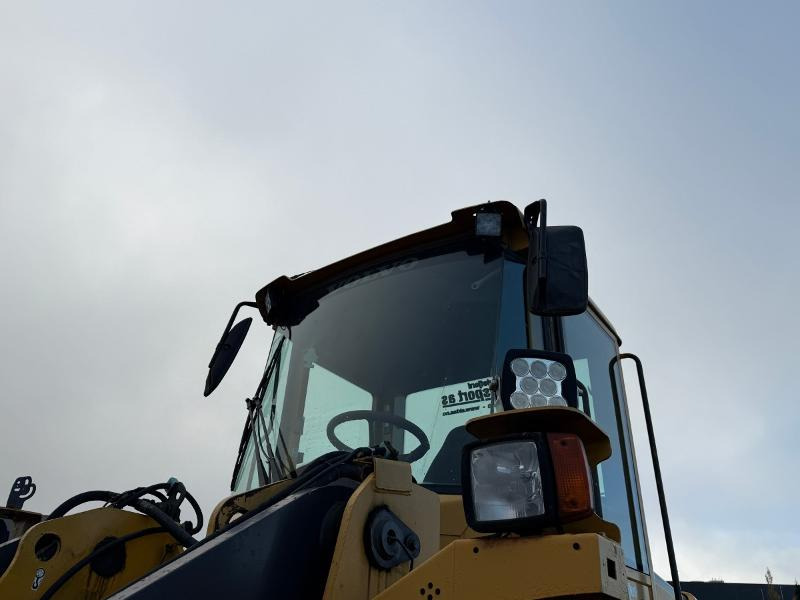 Ładowarka kołowa 2006 Volvo L90E hjullaster - Sentralsmøring - Joystick - Tilleggshydraulikk - Stort BM Feste