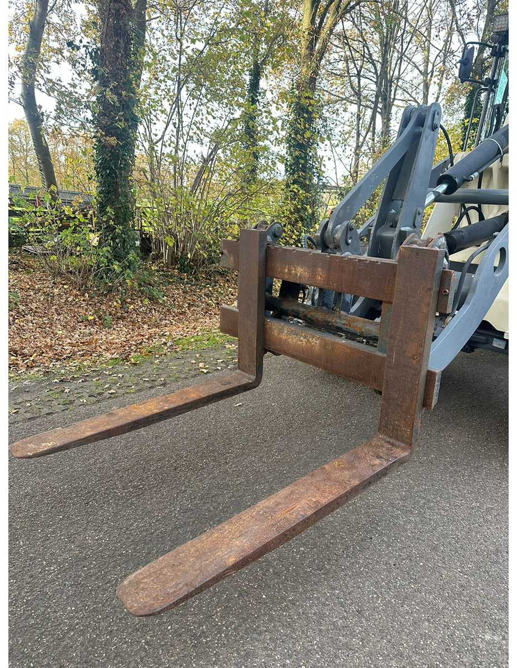 Ładowarka kołowa 2010 TEREX TL 100 SHOVEL