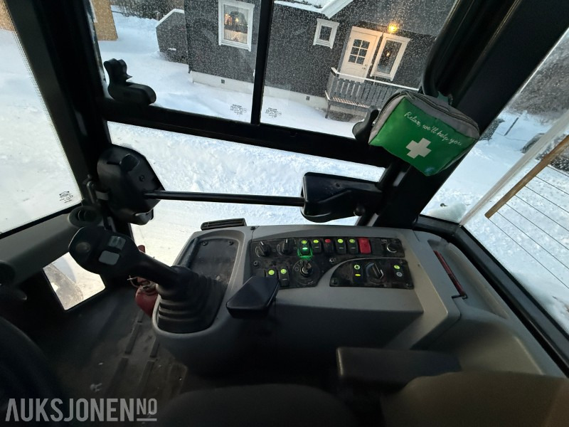 Ładowarka kołowa 2012 Cat 907H2 - Planeringsskuffe - Pallegaffler - 3646T