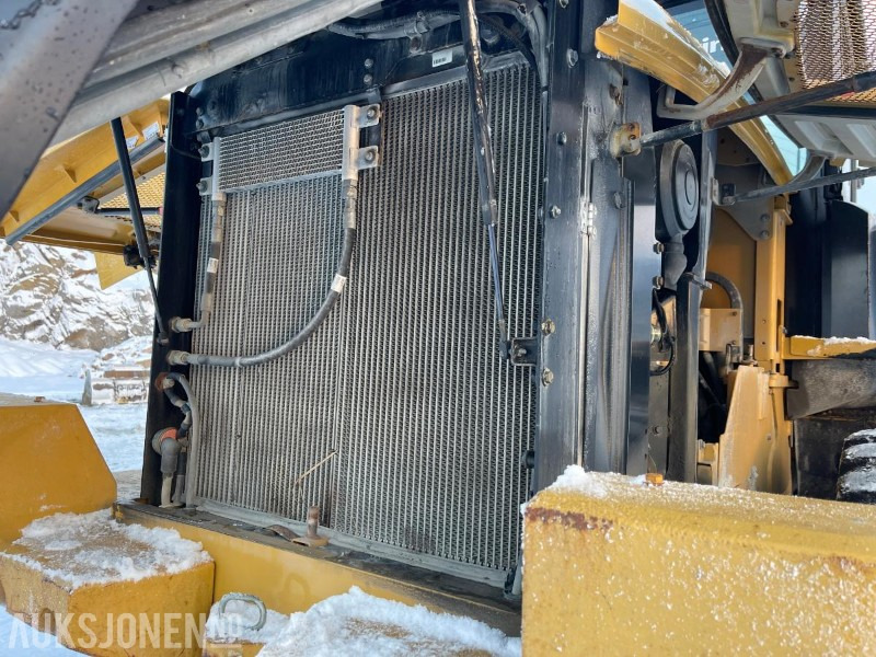 Ładowarka kołowa 2013 Cat 938K Hjullaster, 9988 timer, Sertifisert til Juli 2026