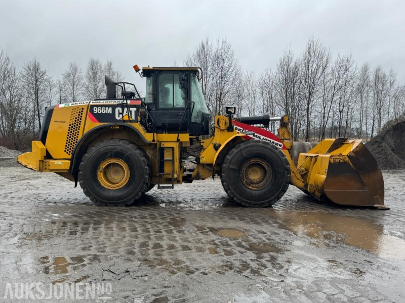 Ładowarka kołowa 2015 CAT 966M FOREST MACHINE HJULLASTER, VEKT, SENTRALSMØRING, FULL SERVICEHISTORIKK, SKUFFE