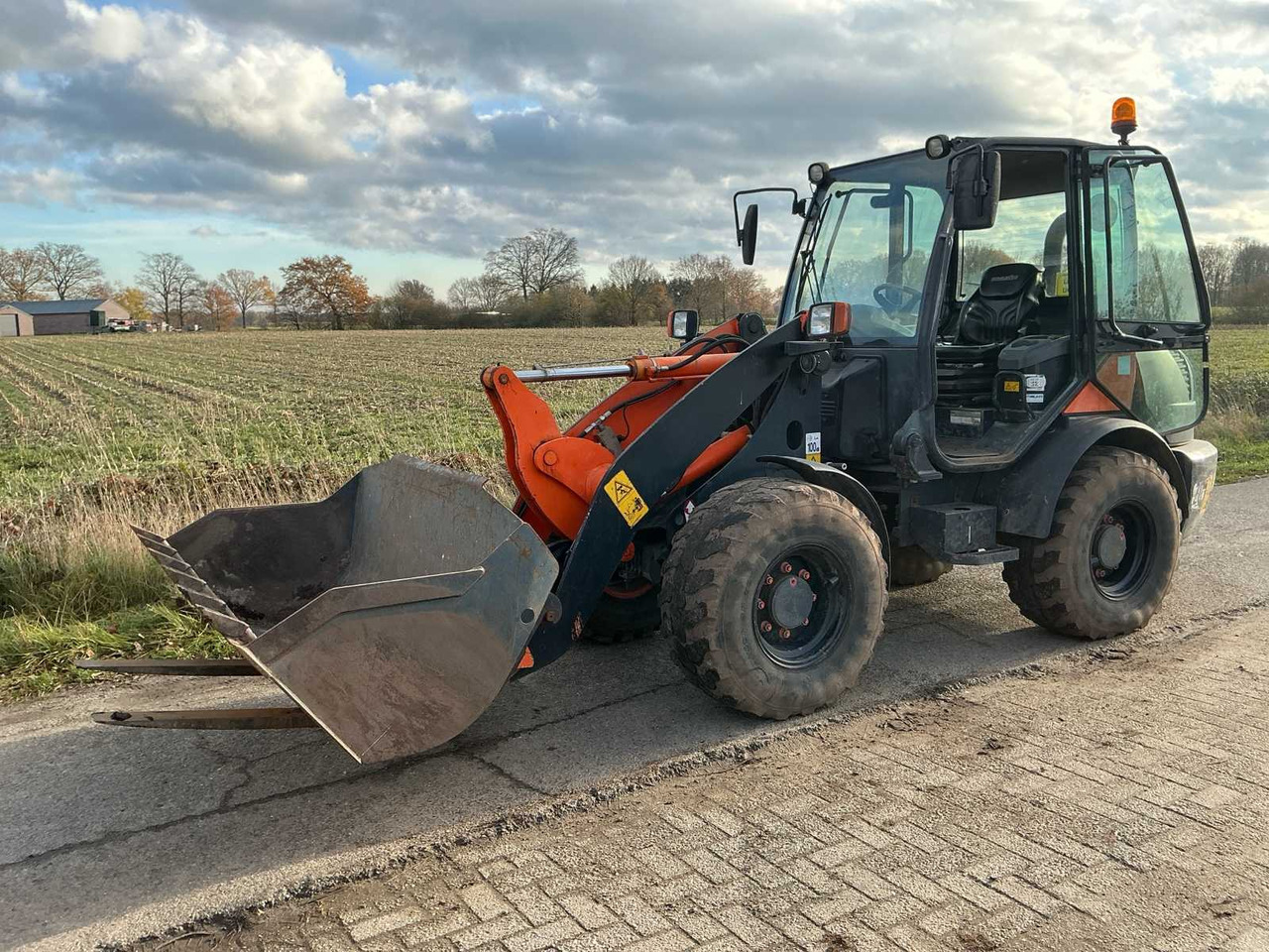 Ładowarka kołowa 2015 KOMATSU WA70-7 SHOVEL