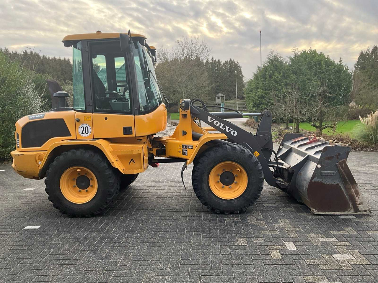 Ładowarka kołowa 2017 VOLVO L30G SHOVEL