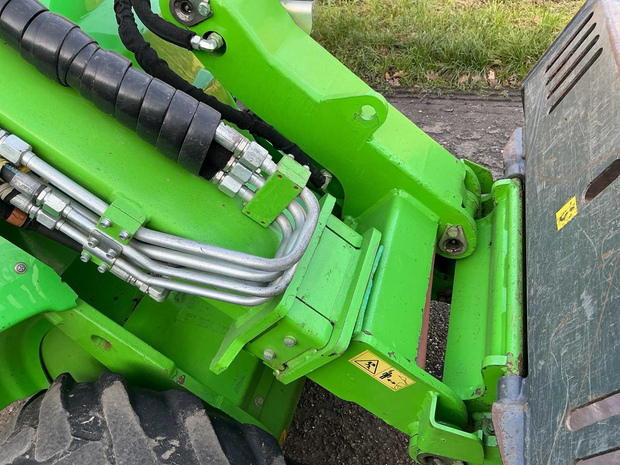 Ładowarka kołowa 2018 AVANT M528 SHOVEL