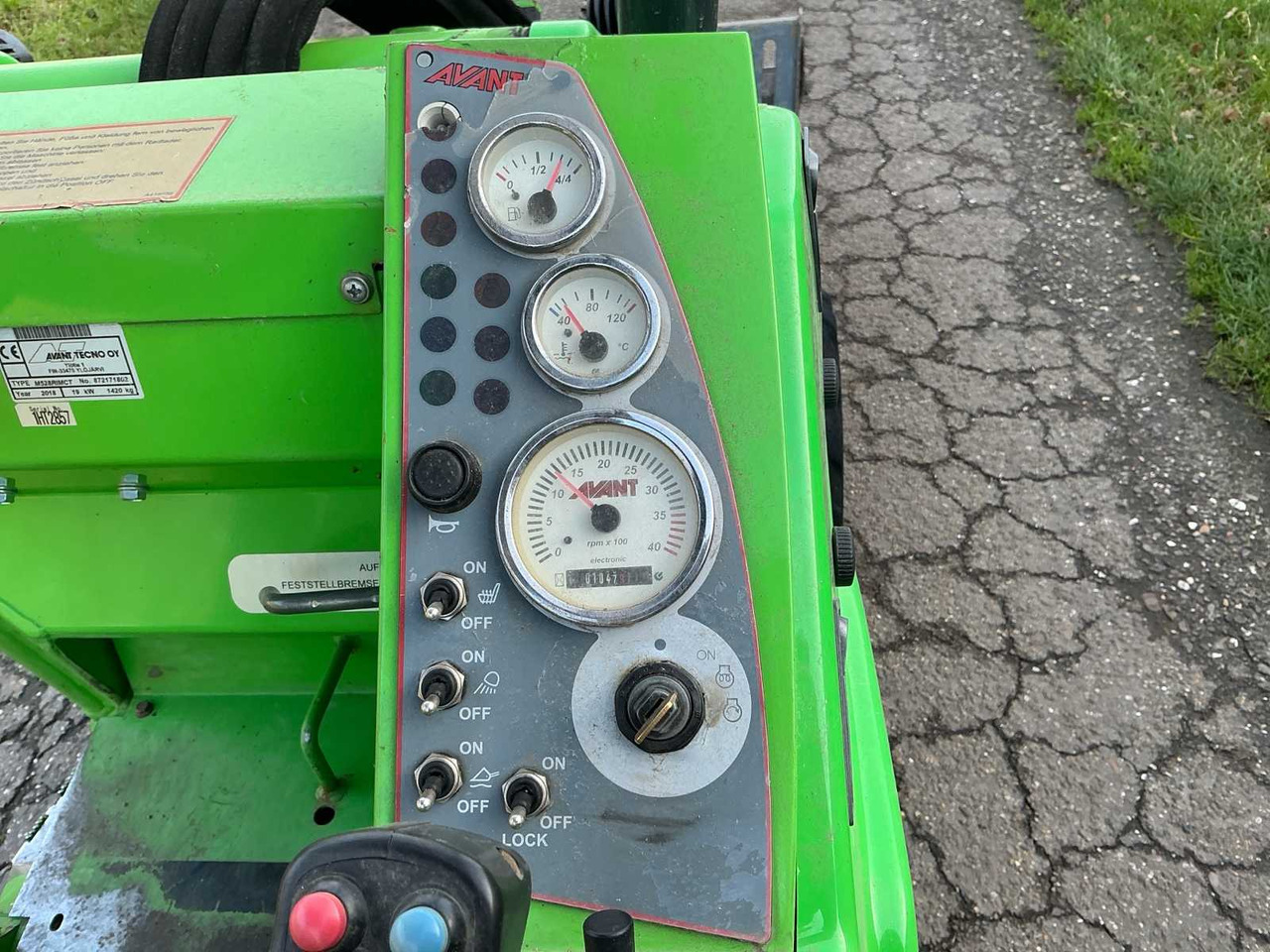 Ładowarka kołowa 2018 AVANT M528 SHOVEL