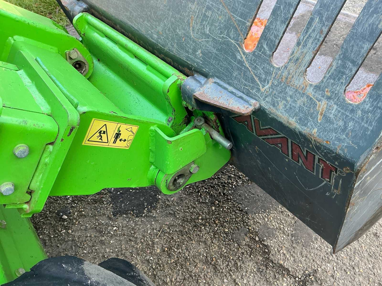 Ładowarka kołowa 2018 AVANT M528 SHOVEL