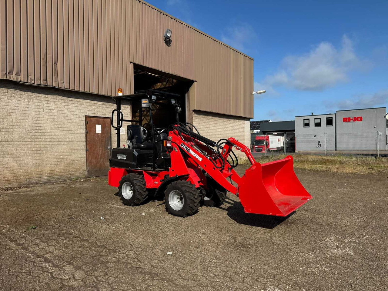 Ładowarka kołowa 2024 STAHLWORKS R906 SHOVEL