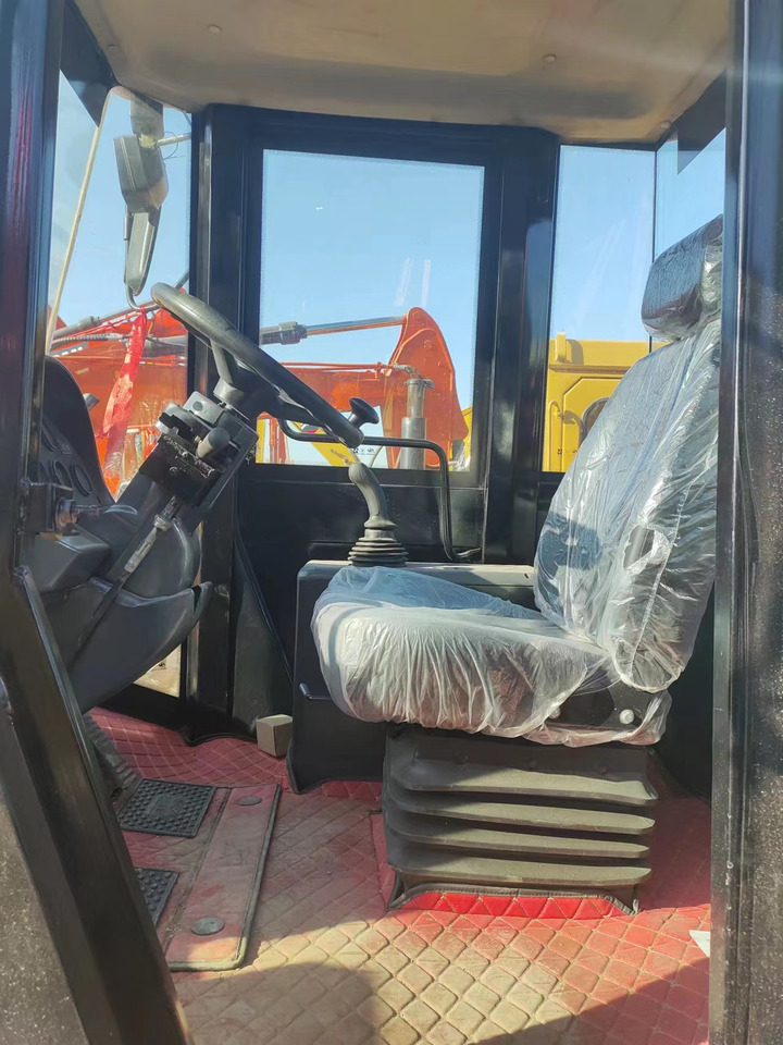 Ładowarka kołowa CATERPILLAR 950H