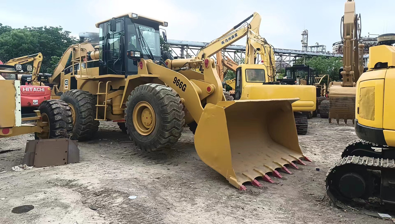 Ładowarka kołowa CATERPILLAR 966G