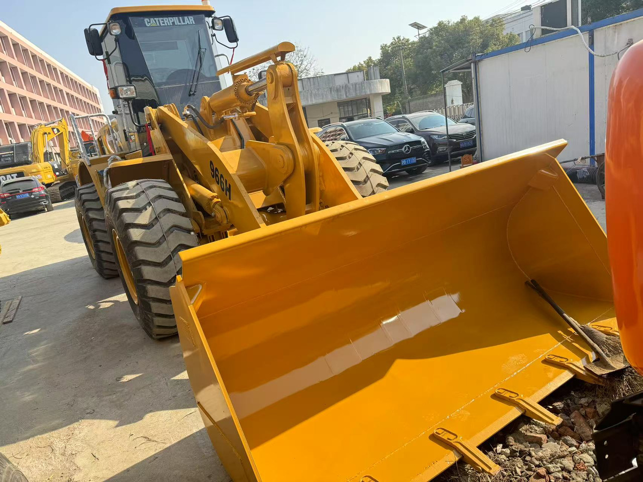 Ładowarka kołowa CATERPILLAR 966H