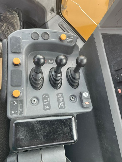 Ładowarka kołowa CATERPILLAR 980 M