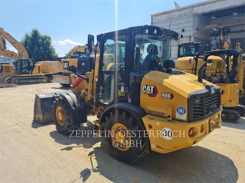 Ładowarka kołowa CAT 906-14