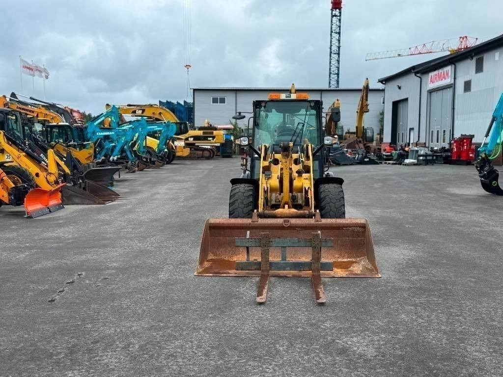 Ładowarka kołowa CAT 906 H 2