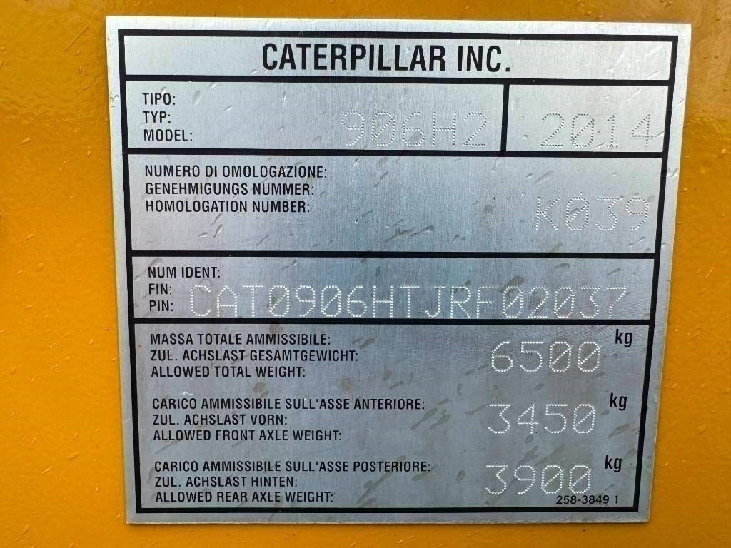 Ładowarka kołowa CAT 906 H 2