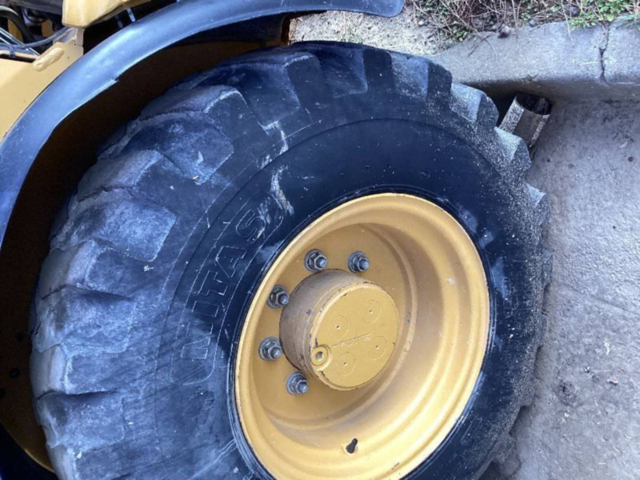 Ładowarka kołowa CAT 908M