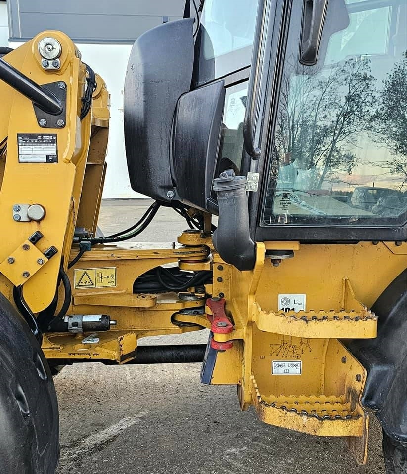 Ładowarka kołowa CAT 908 H 2