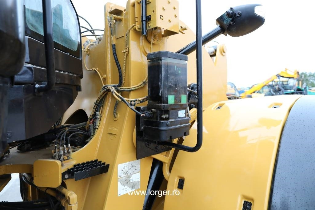 Ładowarka kołowa CAT 938 M