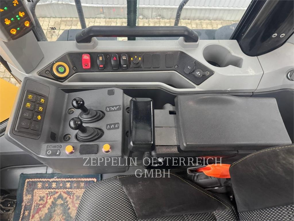 Ładowarka kołowa CAT 966-14