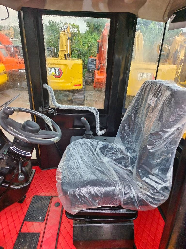 Ładowarka kołowa CAT 966 H