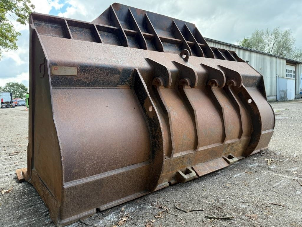 Ładowarka kołowa CAT 972M